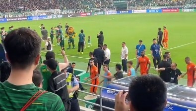 玉昆外援恩里克賽后激怒國安球迷爆發激烈口角